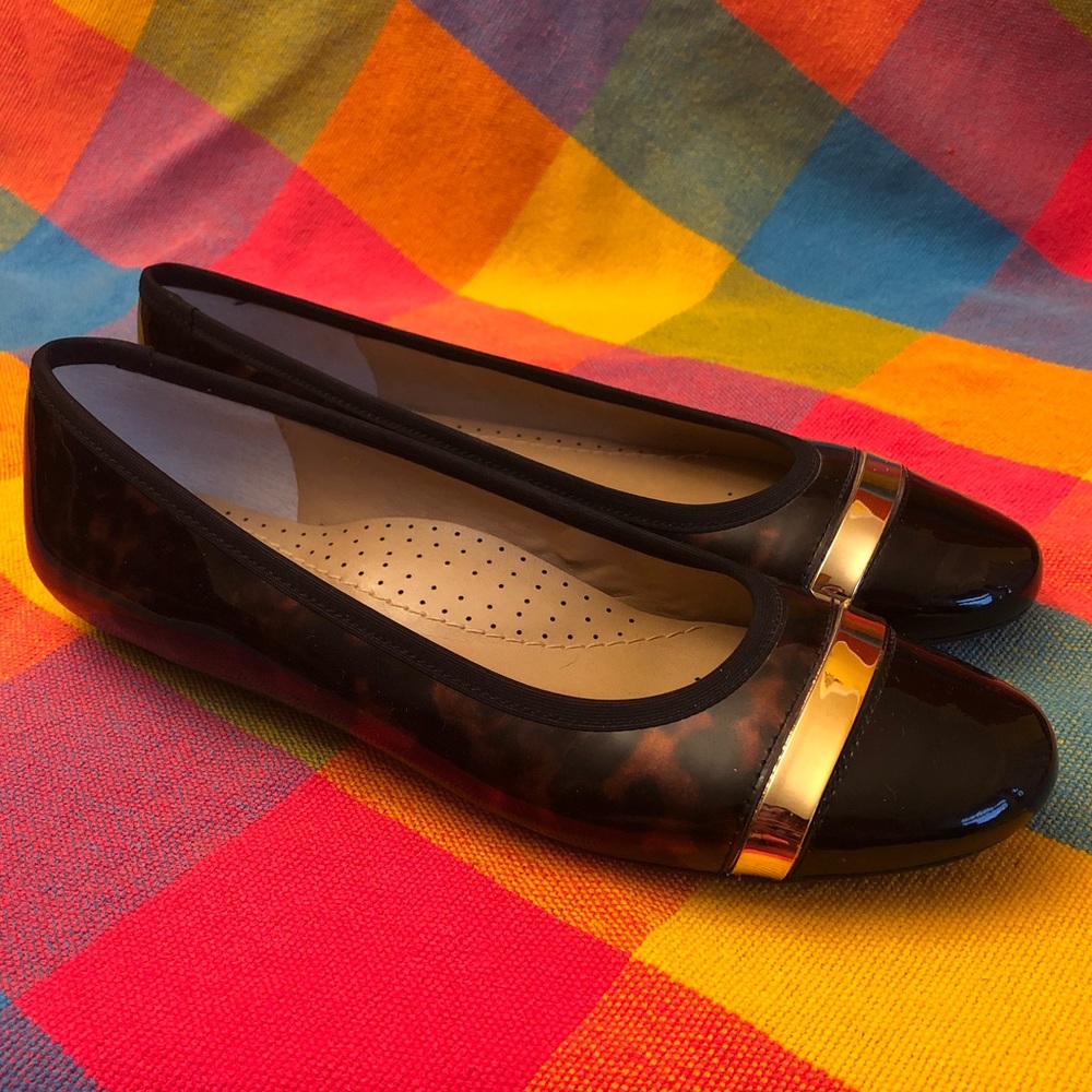 Vaneli Patent Sebelie flat Sz 8 Blk/Gold/Tortoise